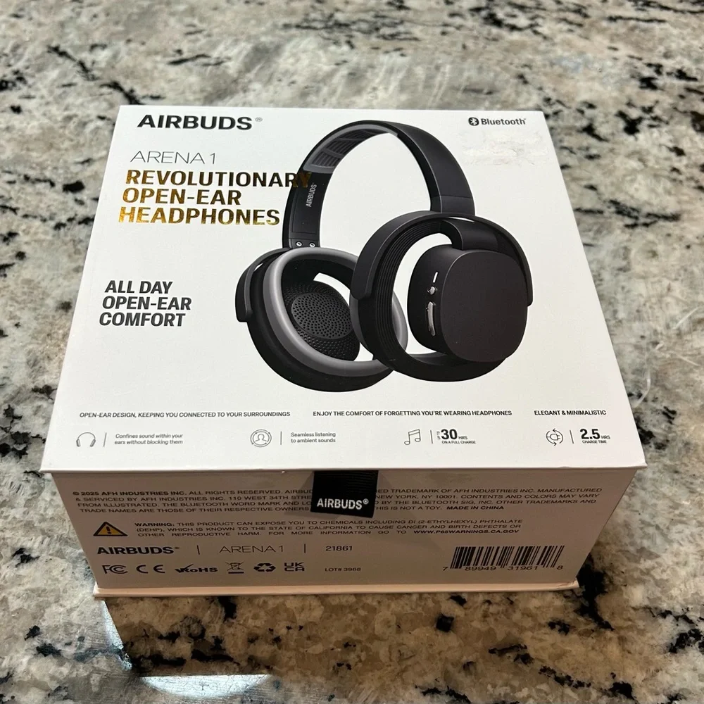 Over-Ear Headphones - Black - Picture 2 of 5